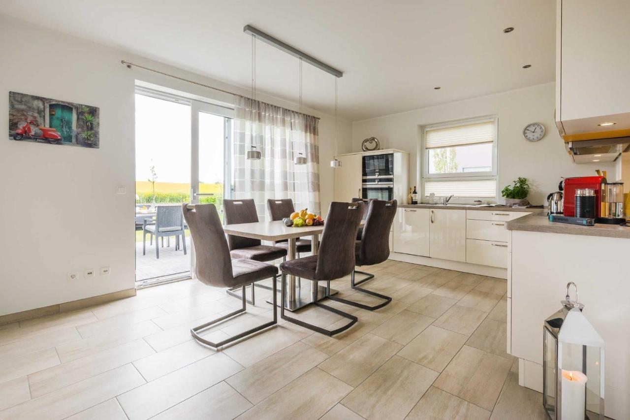 Luxus_Ferien_Villa Amici เกอห์เรน-เลบบิน ภายนอก รูปภาพ